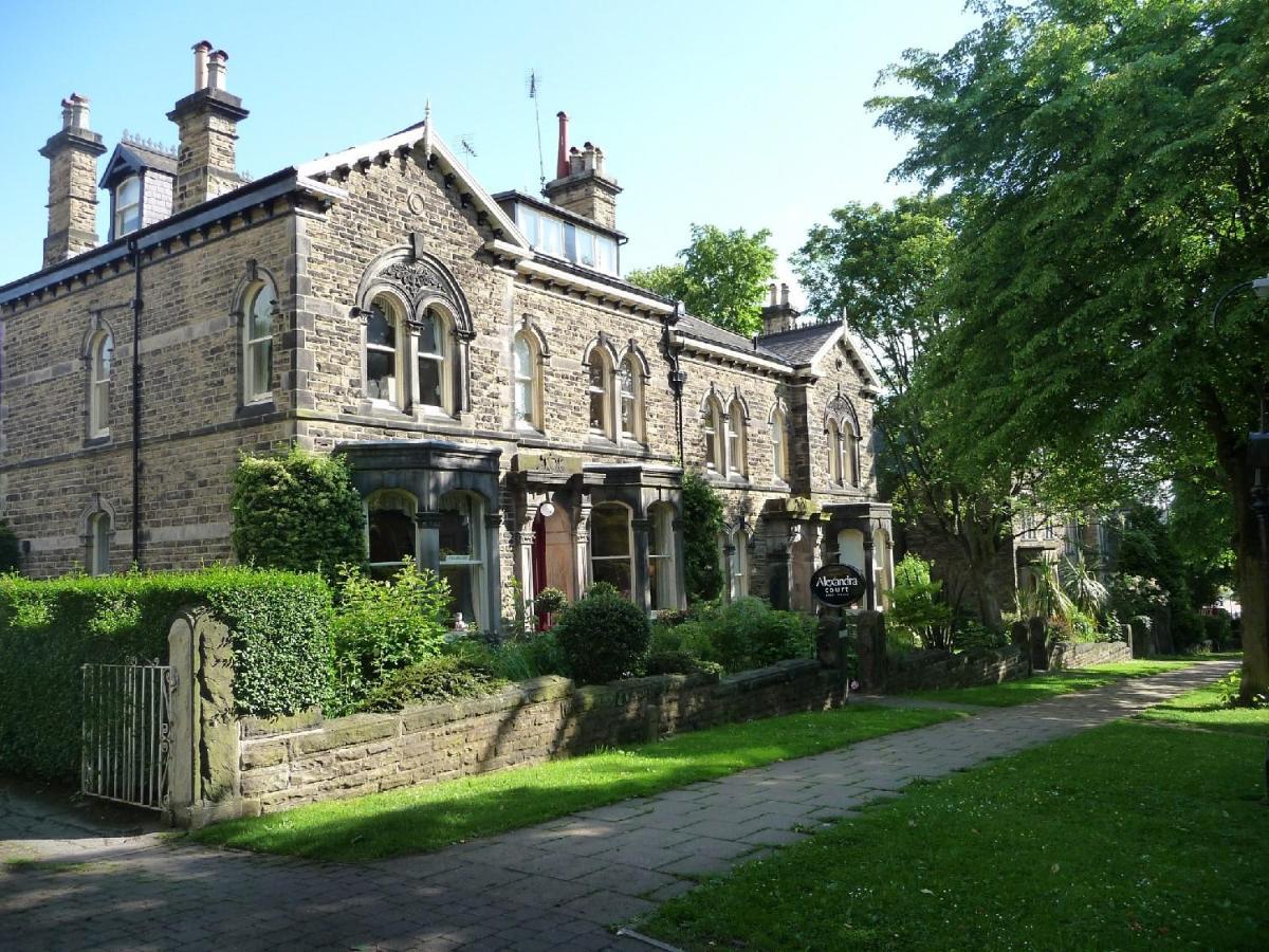 Alexandra Court Panzió Harrogate Kültér fotó